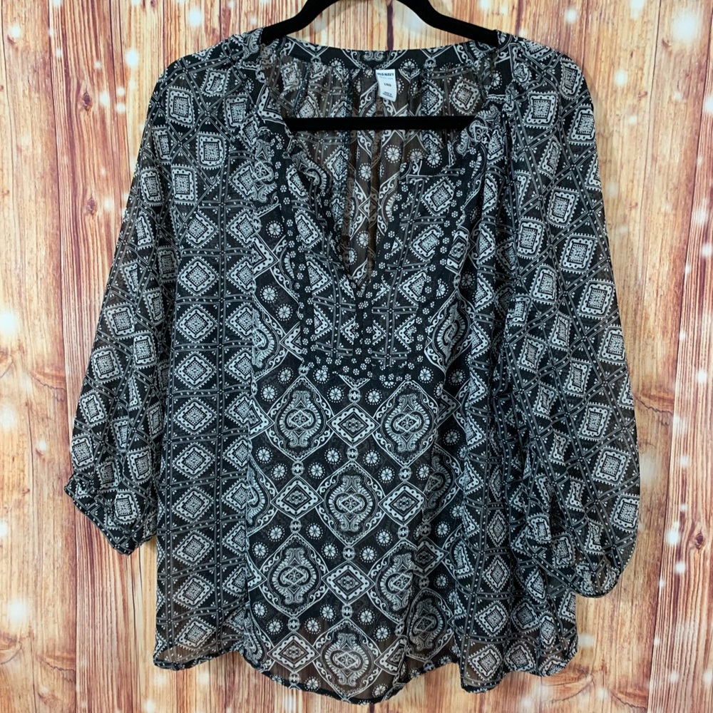 Old Navy Peasant Blouse Size Large Black and White